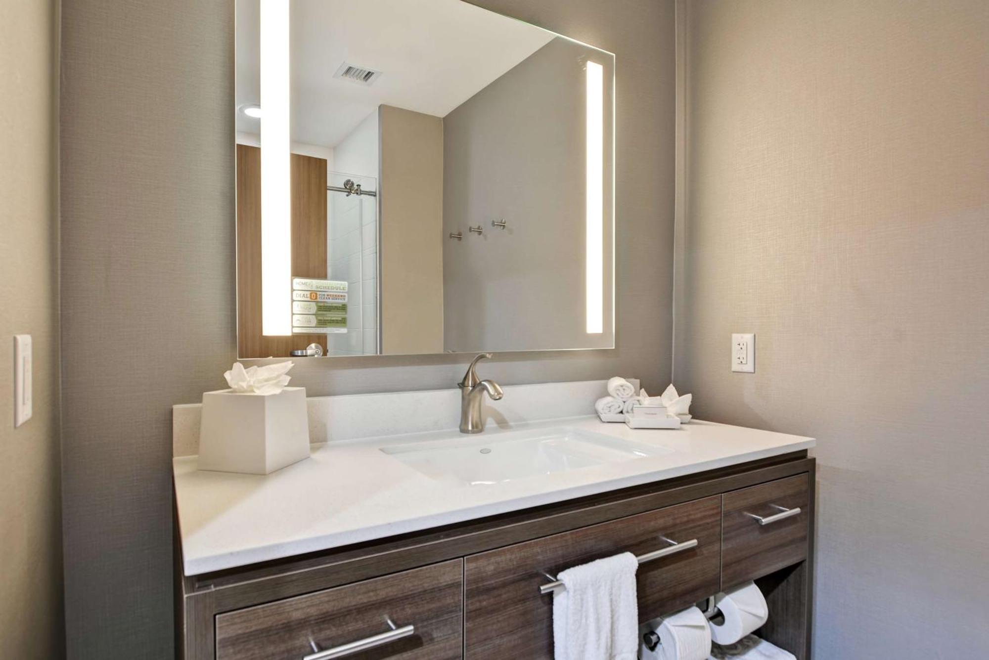 Home2 Suites By Hilton Bedford Dfw West Dış mekan fotoğraf